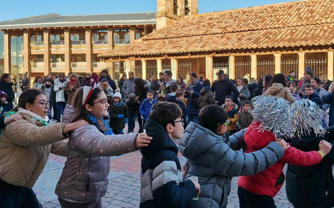 Animando la Nochevieja infantil para toda la población